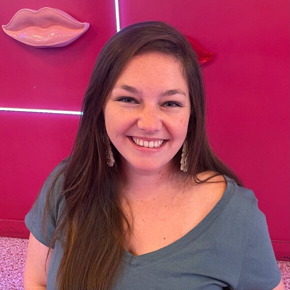 Meet your Posher, KK - Picture 1 of 6